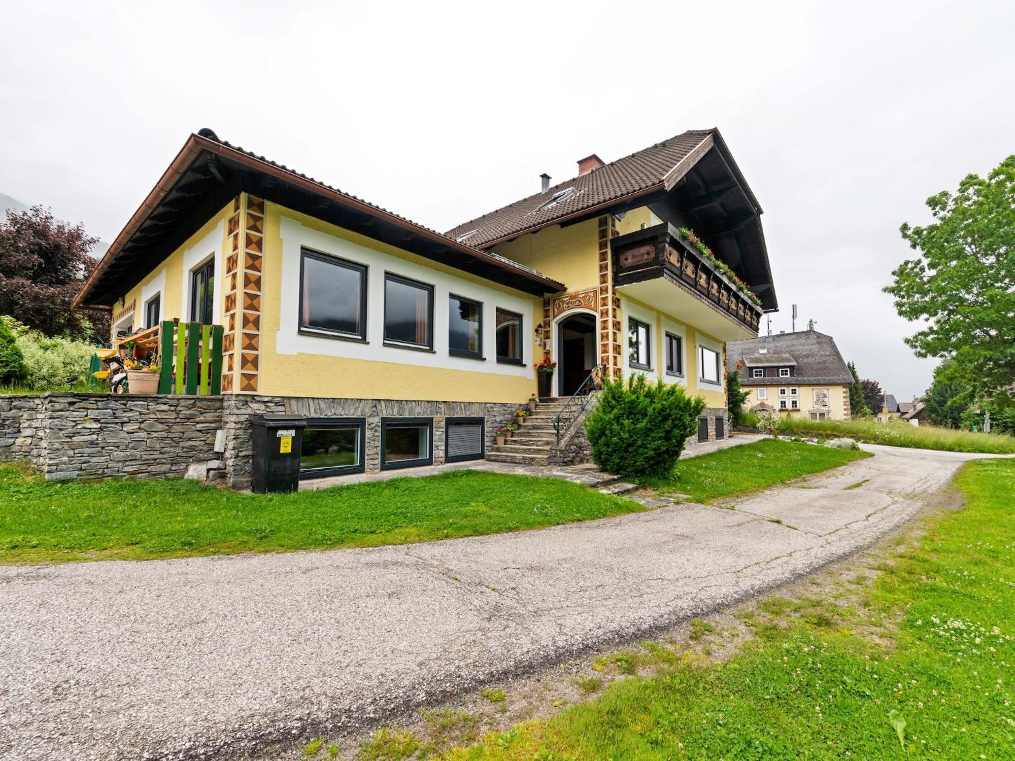Spacious Apartment In Katschberg ザンクト・ミヒャエル・イム・ルンガウ エクステリア 写真
