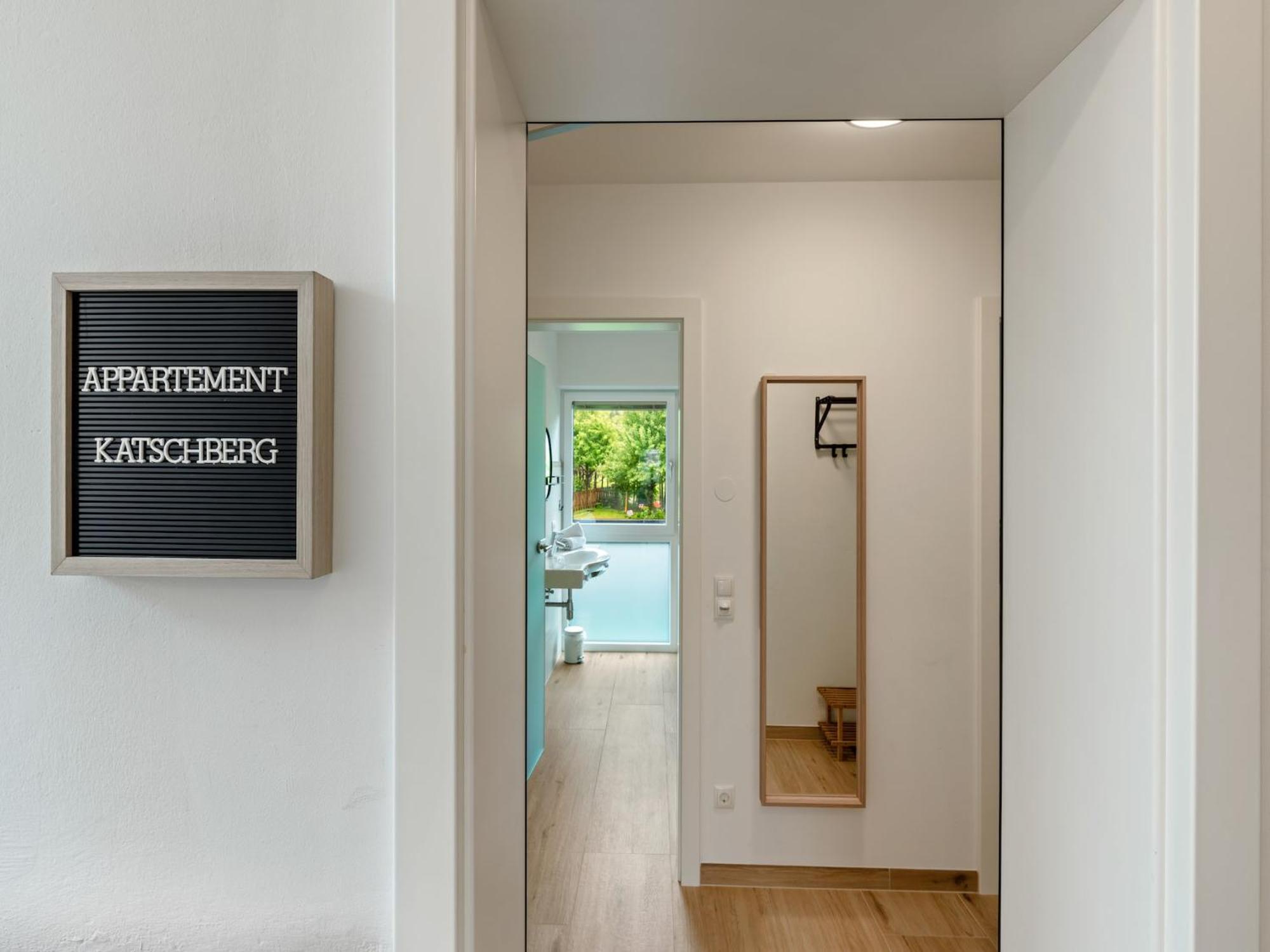Spacious Apartment In Katschberg ザンクト・ミヒャエル・イム・ルンガウ エクステリア 写真