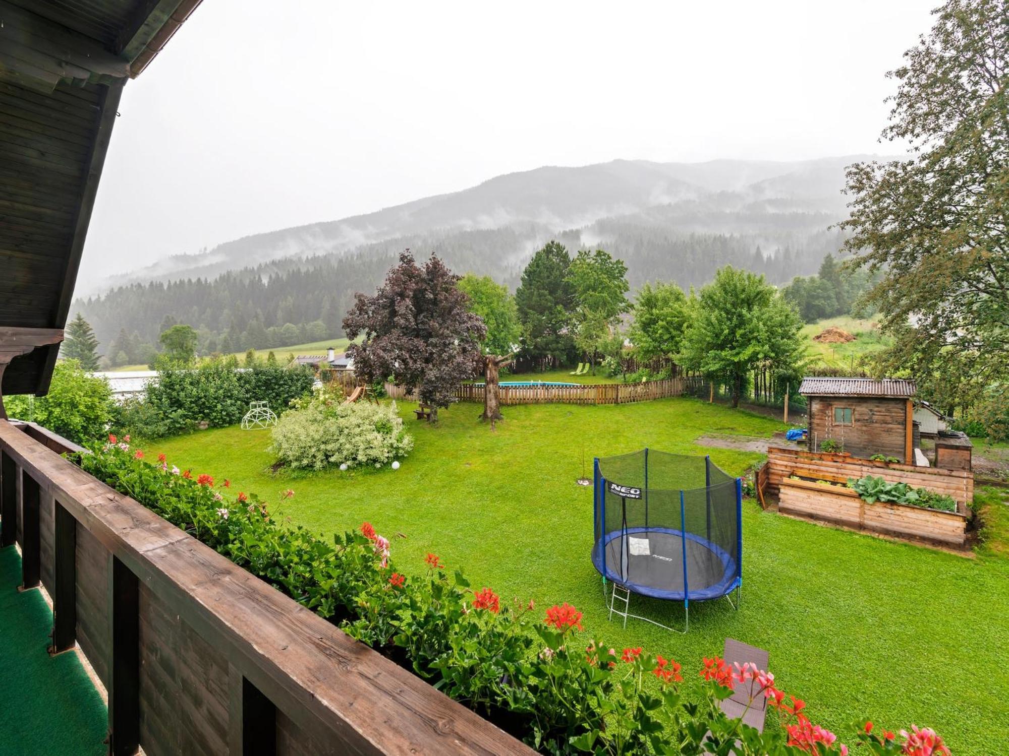 Spacious Apartment In Katschberg ザンクト・ミヒャエル・イム・ルンガウ エクステリア 写真